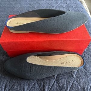 Rothy closed toe slides